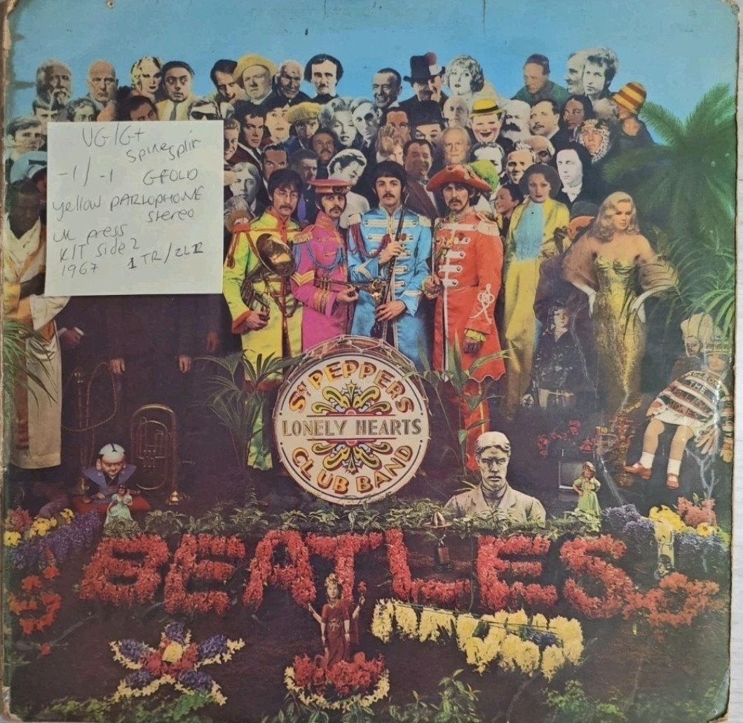 The Beatles — SGT Peppers Lonely Hearts Band sleeve