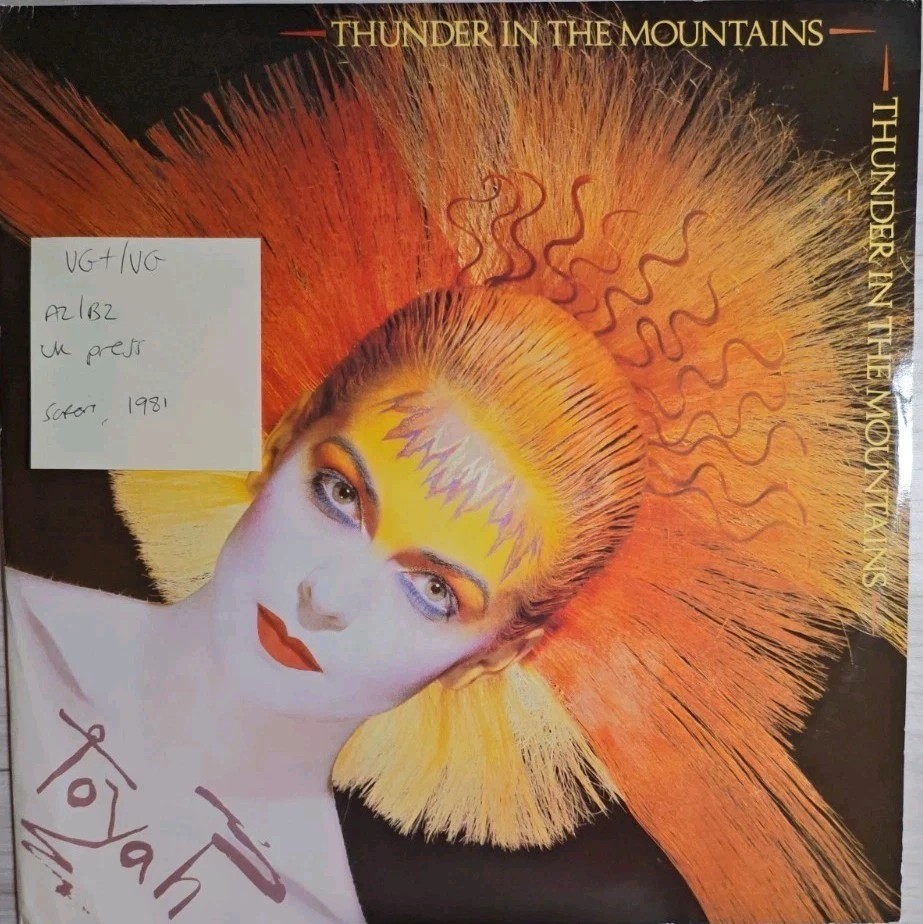 Toyah Thunder In The Mountains Vinyl Record 12" VG+/VG SAFE38 1981 sleeve Toyah Thunder In The Mountains Vinyl Record 12" VG+/VG SAFE38 1981 sleeve
