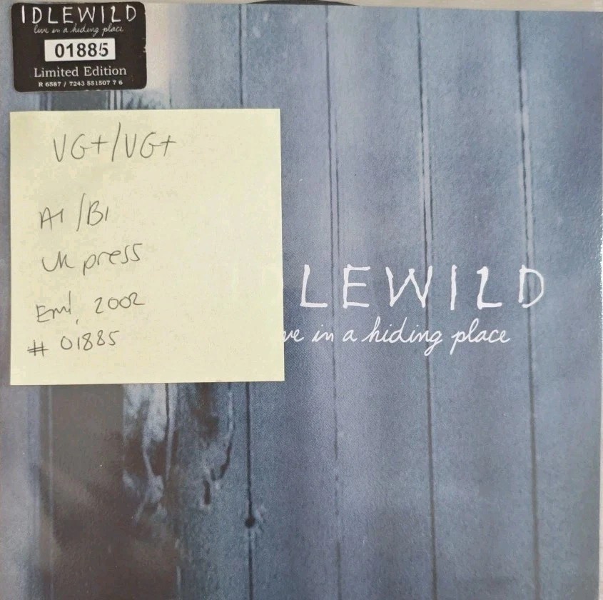 Idlewild Live In A Hiding Place Vinyl Record 7" VG+/VG+ 2002 No 01885 sleeve Idlewild Live In A Hiding Place Vinyl Record 7" VG+/VG+ 2002 No 01885 sleeve