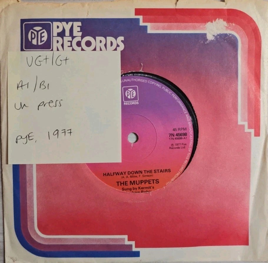 The Muppets Halfway Down The Stairs Vinyl Record 7" VG+/G+ 7N 45698 1977 sleeve The Muppets Halfway Down The Stairs Vinyl Record 7" VG+/G+ 7N 45698 1977 sleeve