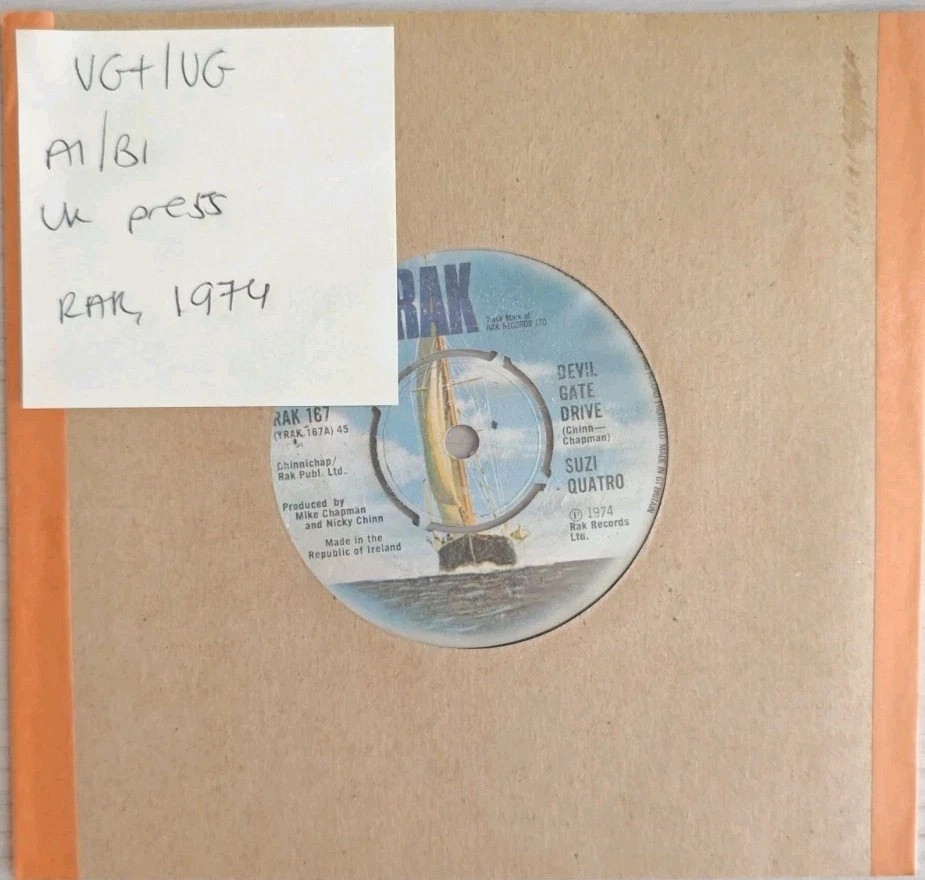 Suzi Quatro Devil Gate Drive / In The Morning Vinyl Record 7" VG+/VG RAK167 1974 sleeve Suzi Quatro Devil Gate Drive / In The Morning Vinyl Record 7" VG+/VG RAK167 1974 sleeve