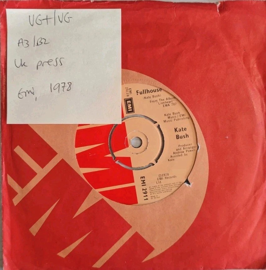 Kate Bush Wow Vinyl Record 7" VG+/VG EMI 2911 1978 vinyl record sleeve Kate Bush Wow Vinyl Record 7" VG+/VG EMI 2911 1978 vinyl record sleeve