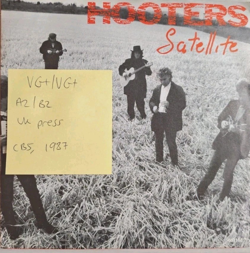 The Hooters Satellite Vinyl Record 7" VG+/VG+ 651168 1987 sleeve The Hooters Satellite Vinyl Record 7" VG+/VG+ 651168 1987 sleeve
