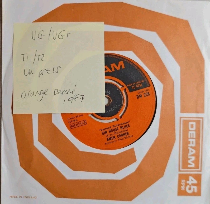 Amen Corner The World Of Broken Hearts Vinyl Record 7" VG/VG+ DM228 1967 sleeve Amen Corner The World Of Broken Hearts Vinyl Record 7" VG/VG+ DM228 1967 sleeve