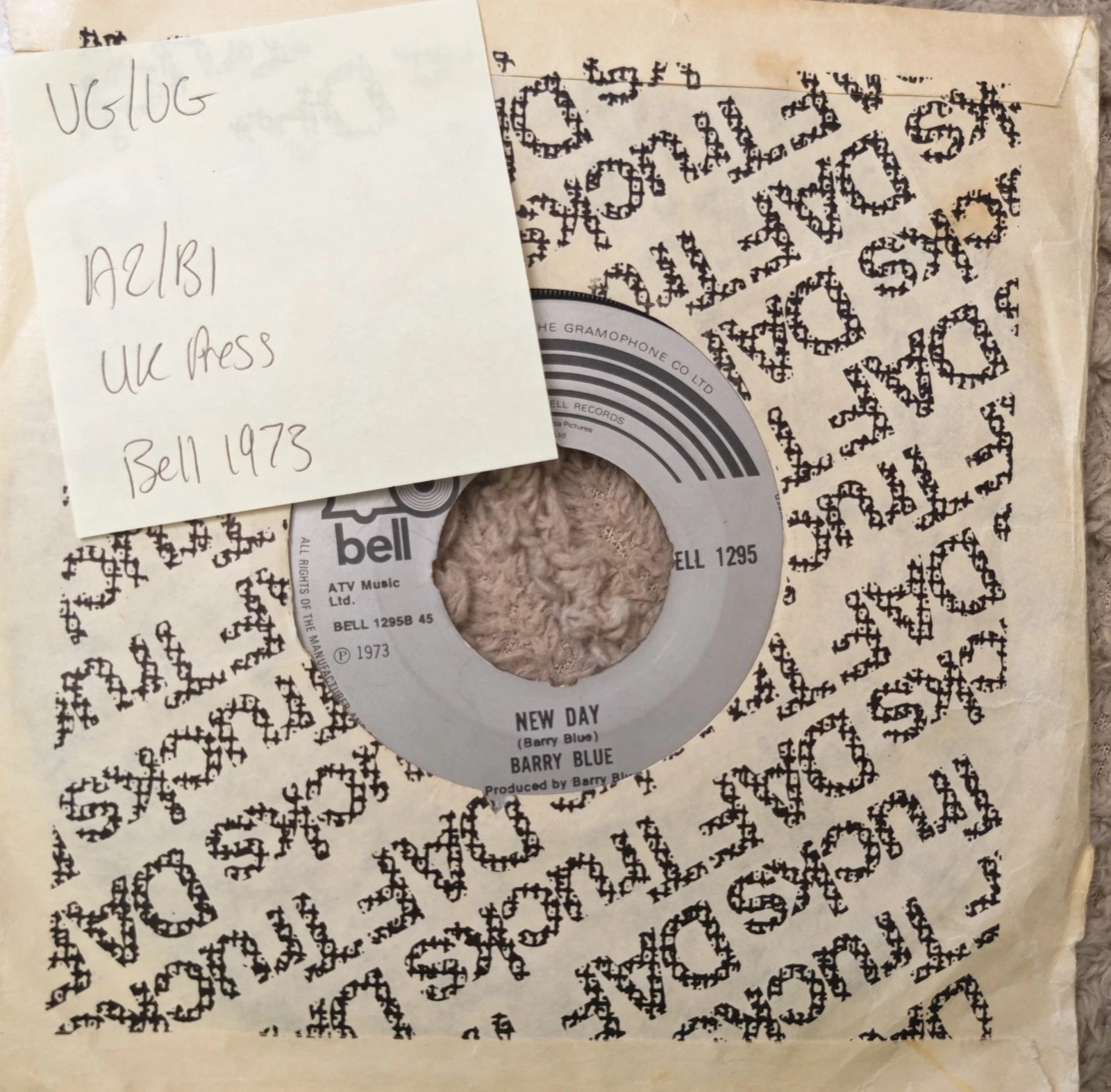 Barry Blue New Day Vinyl Record 7" VG/VG BELL 1295 1973 sleeve Barry Blue New Day Vinyl Record 7" VG/VG BELL 1295 1973 sleeve