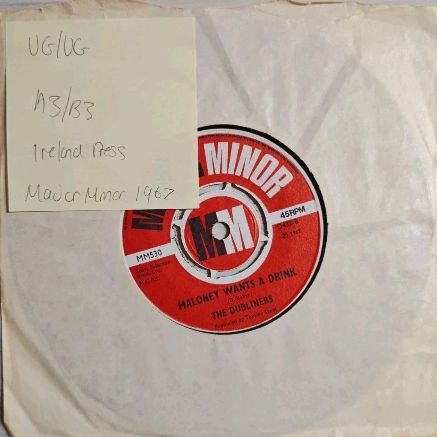 The Dubliners Black Velvet Band Vinyl Record 7" VG/VG MM530 1967 sleeve The Dubliners Black Velvet Band Vinyl Record 7" VG/VG MM530 1967 sleeve