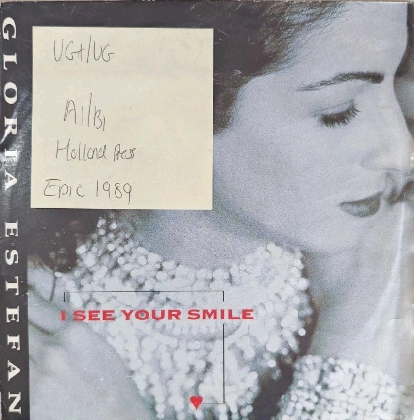 Gloria Estefan I See Your Smile Vinyl Record 7" VG+/VG 658961 7 1989 sleeve Gloria Estefan I See Your Smile Vinyl Record 7" VG+/VG 658961 7 1989 sleeve