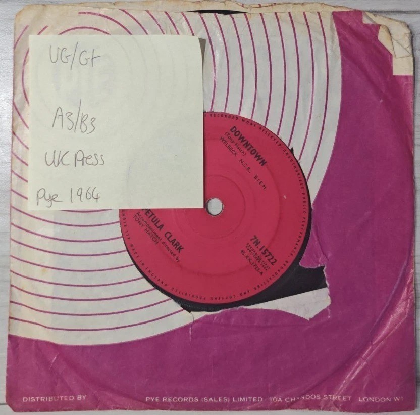 Petula Clark Downtown Vinyl Record 7" VG/G+ 7N.15722 1964 sleeve Petula Clark Downtown Vinyl Record 7" VG/G+ 7N.15722 1964 sleeve