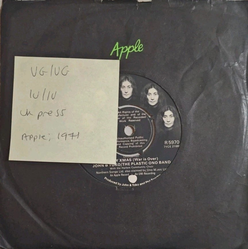 John Lennon Merry Xmas (War Is Over) Vinyl Record 7" VG/VG R5970 1971 sleeve John Lennon Merry Xmas (War Is Over) Vinyl Record 7" VG/VG R5970 1971 sleeve
