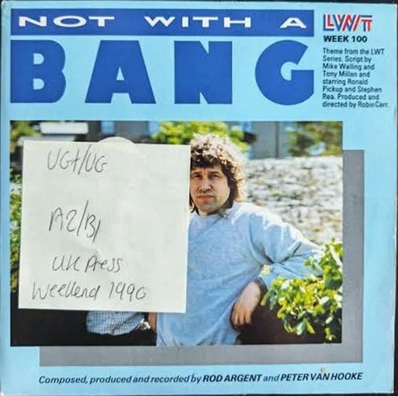Rod Argent Peter Van Hooke Not With A Bang Vinyl Record 7" VG+/VG WEEK 100 1990 sleeve Rod Argent Peter Van Hooke Not With A Bang Vinyl Record 7" VG+/VG WEEK 100 1990 sleeve