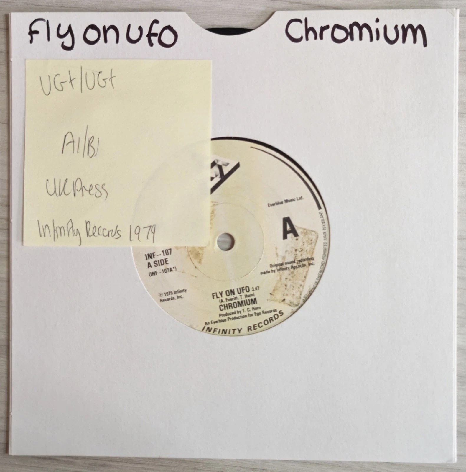 Chromium Fly On UFO Vinyl Record 7" VG+/VG+ INF 107 1979 vinyl record sleeve Chromium Fly On UFO Vinyl Record 7" VG+/VG+ INF 107 1979 vinyl record sleeve